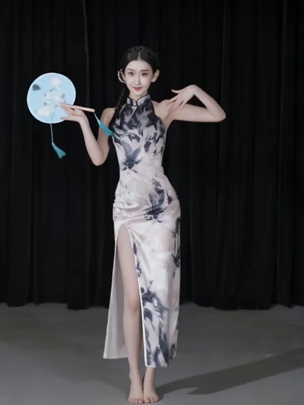 古典舞|青花瓷|一键同款 - 主图（AI艺术作品）