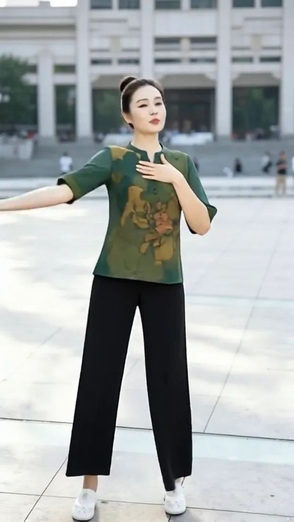 热歌广场舞💃《生活求你别笑我》 - 主图(AI艺术作品)
