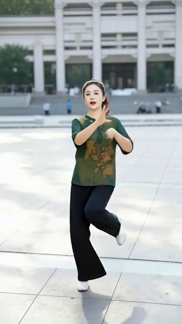热门广场舞|清歌曼谷 - 主图(AI艺术作品)