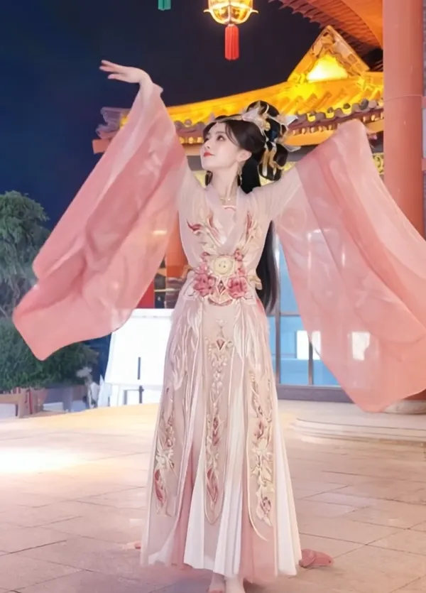 热门古风舞蹈|《折枝花满衣》古风手势舞 - 主图（AI艺术作品）