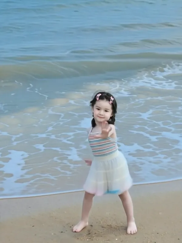 夏日海边🏖️来一首动感迪斯科 - 主图（AI艺术作品）