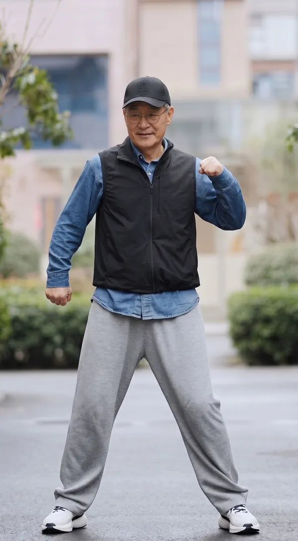 大叔广场舞丨战鼓一响，好运全来 - C作品