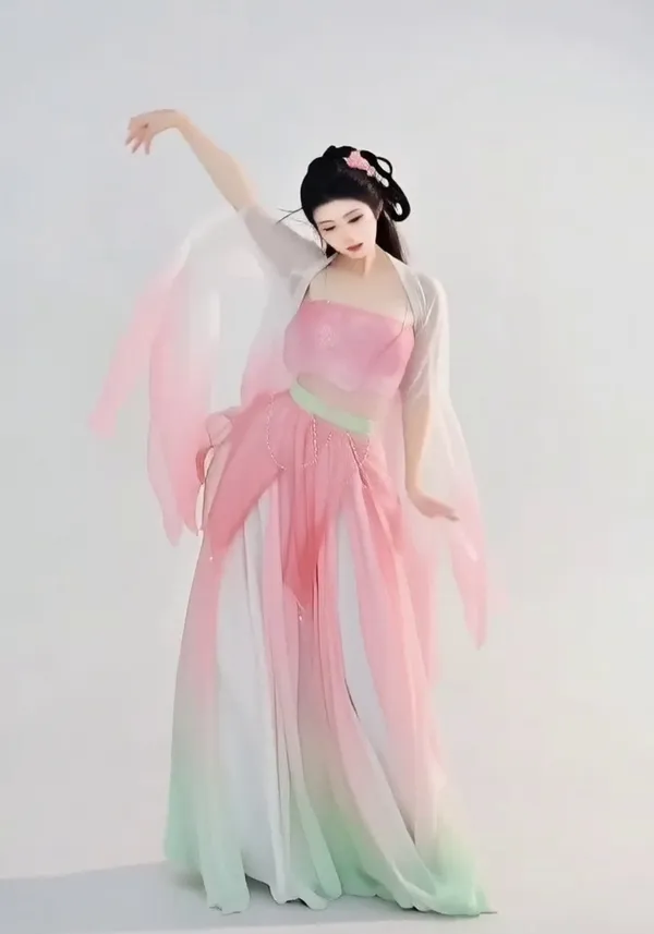 这个古风舞蹈太绝了｜女儿心总如水 - 主图（AI艺术作品）