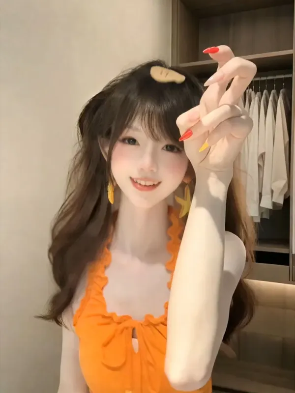 甜美手势舞🔥《心如止水》,导入一张照片即可生成 - 主图(AI艺术作品)