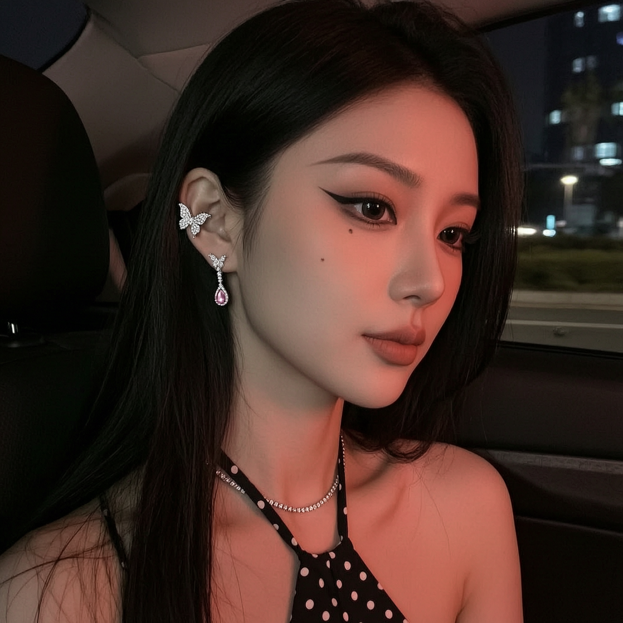 夜景车内氛围感御姐人像写真|上传女生照片做同款 - 作品图2