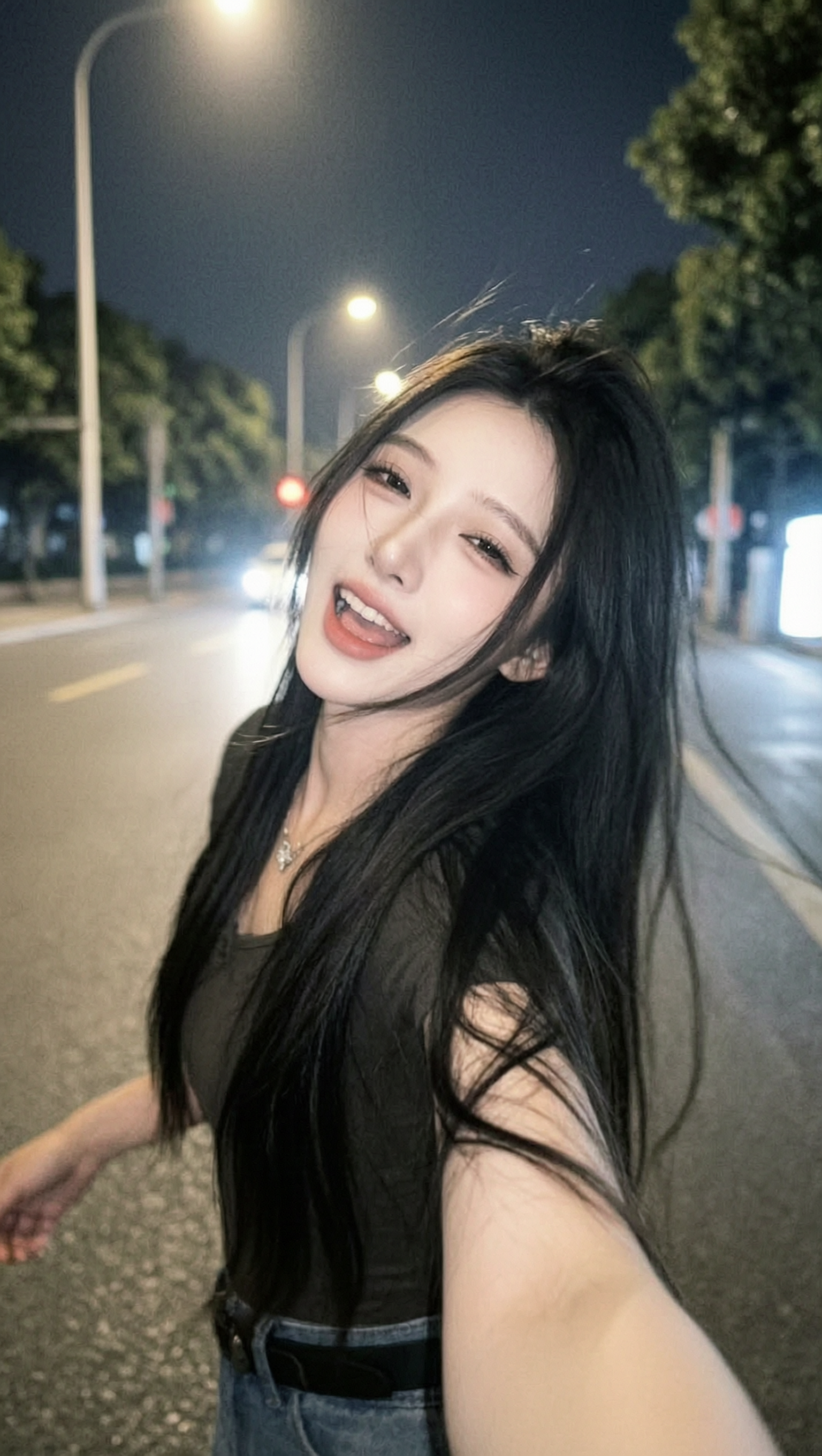 💫路灯下少女教你用手机拍出韩剧女主感美照|传照片一键 - 作品图1