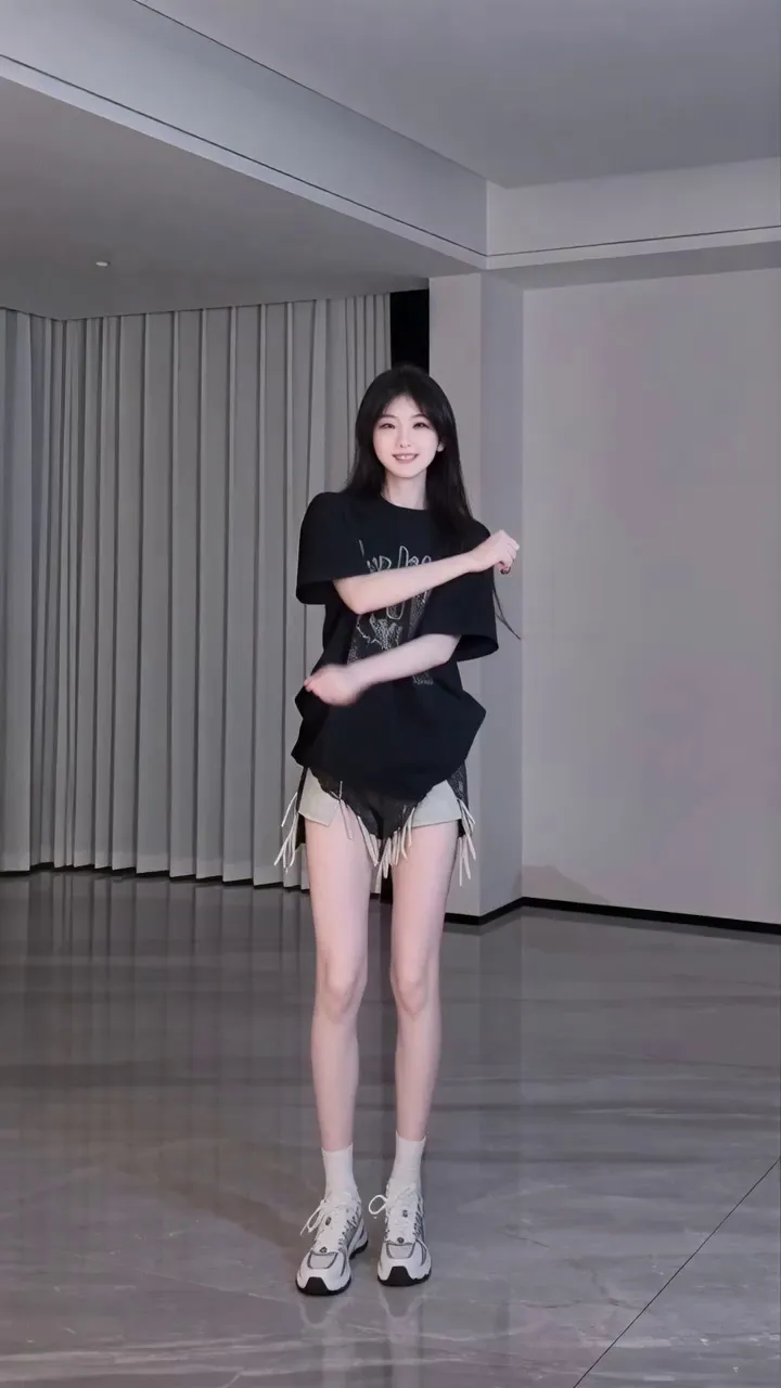 Wan2.7🔥超火舞蹈baby·上传照片做同款 - 作品图1