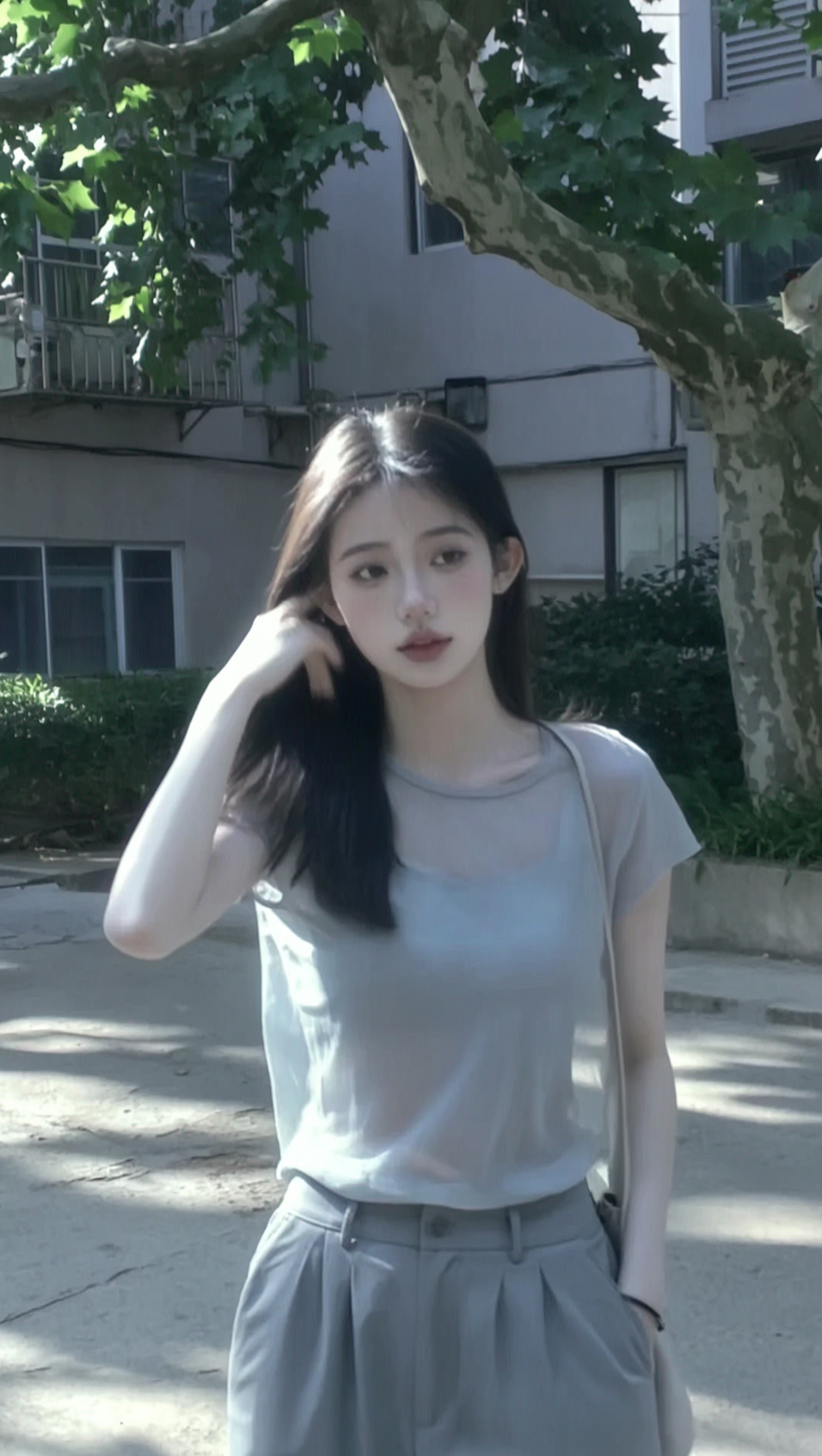 超真实夏日林荫写真,真实人像一键达成 - 作品图2